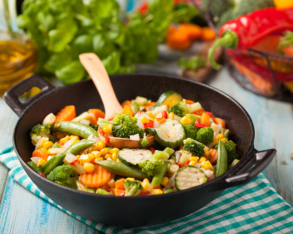 Fondue de légumes (aubergines, courgettes, poivrons, oignons, champignons)
